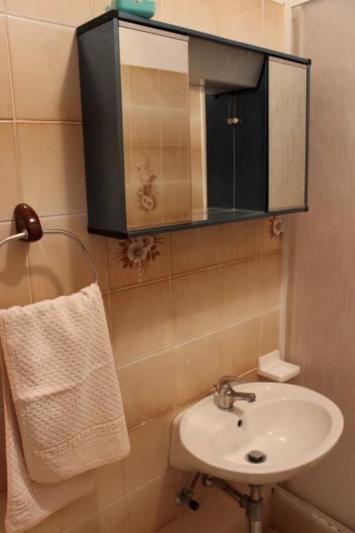 Pet Friendly Apartment In Porec With Wifi 객실 사진