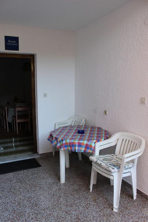 Pet Friendly Apartment In Porec With Wifi 객실 사진
